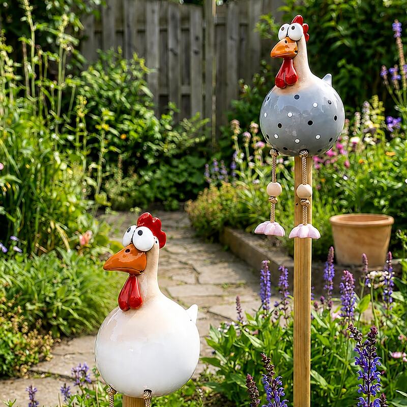 Statue de poulet à pattes pendantes – Décoration de jardin et de patio fantaisiste