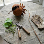 Rusty Metal Venus Flytrap Garden Stake – Whimsical Carnivorous Plant Yard Art
