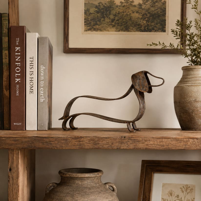 Metal Dachshund Sculpture – Rustic Indoor & Outdoor Decor